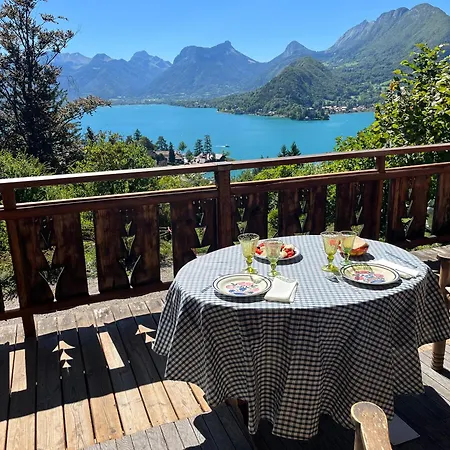 Avec Vue Splendide Sur Le D'annecy Chalet *