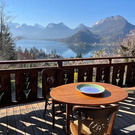 Avec Vue Splendide Sur Le D'annecy Chalet Talloires